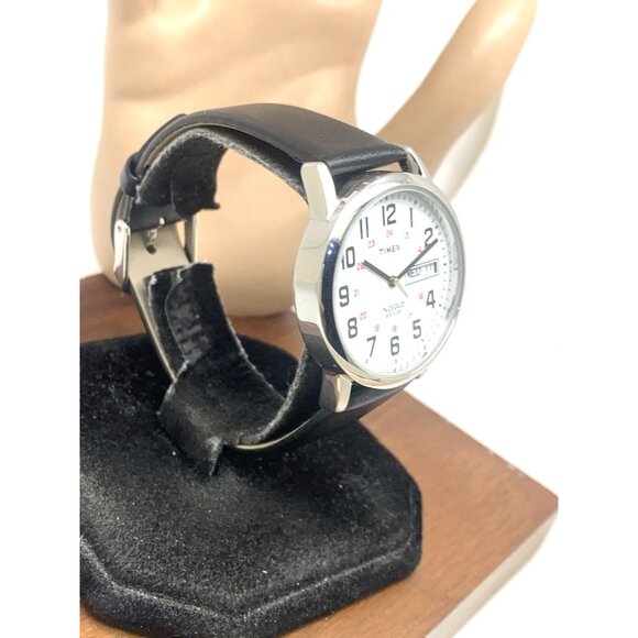 Timex Mens Watch T2N091 Indiglo White Dial Quartz Silver Case Black Leather Band - Picture 14 of 14